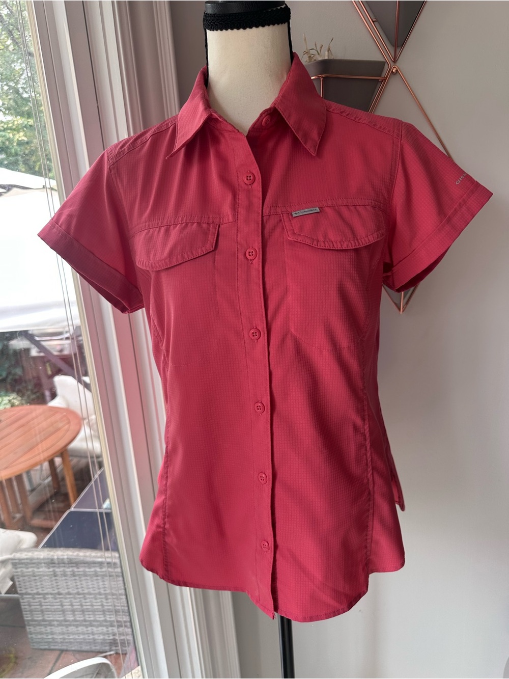 COLUMBIA Women’s Short-Sleeve Button Front Shirt Pink Coral Red Omni-Shade SMALL